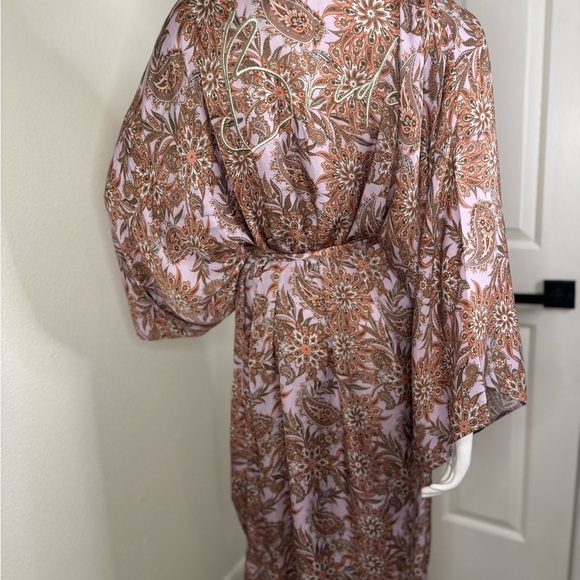 Rue de Seine Floral Kimono Robe One Size.  #227 - Picture 15 of 17